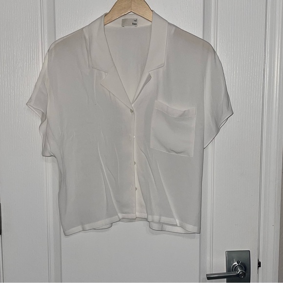 Aritzia Wilfred Free Beso Blouse Light Birch Crepe Satin Blend SS Collared Small - Picture 4 of 8